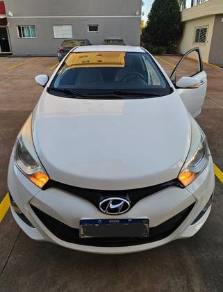 HYUNDAI HB20 1.6 PREMIUM 16V FLEX 4P MANUAL HYUNDAI HB20 1.6 PREMIUM 16V FLEX 4P MANUAL